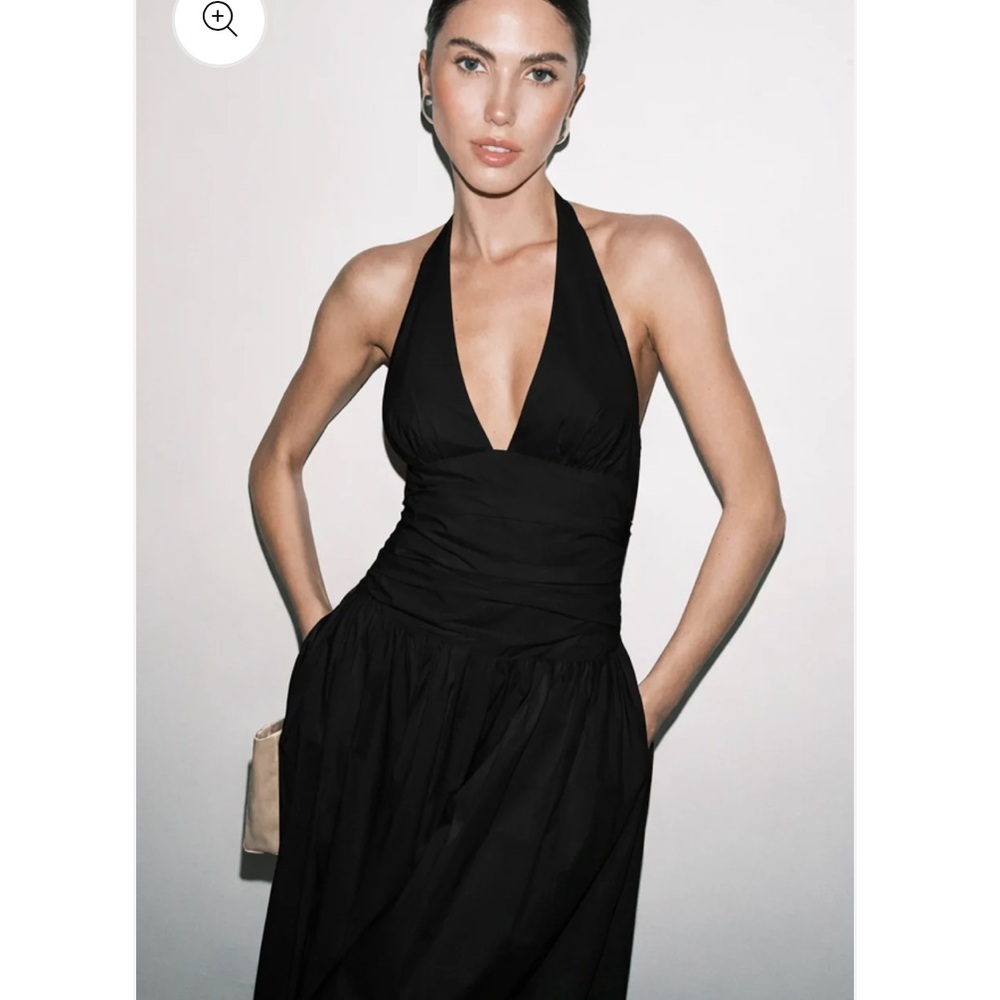 Chic Black Backless Halter Dress